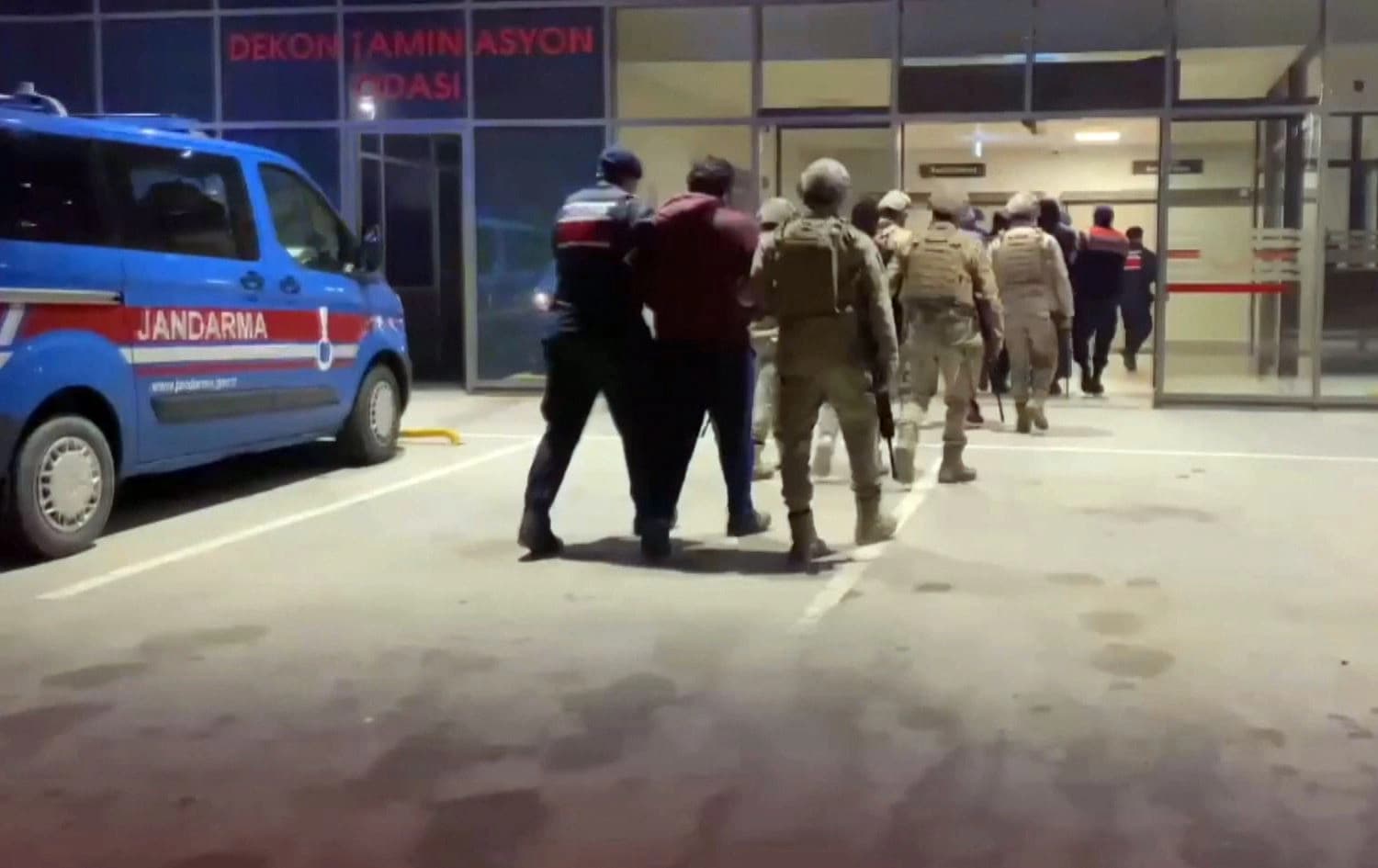 ساتی گواستنەوەی تۆمەتباران. وێنە: AA