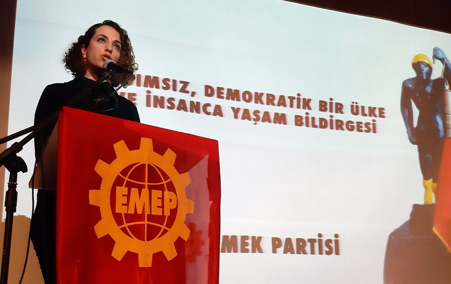 Seroka rêxistina EMEPê ya Stenbolê Sema Barbaros/Wêne: Eylem Nazlier, Evrensel