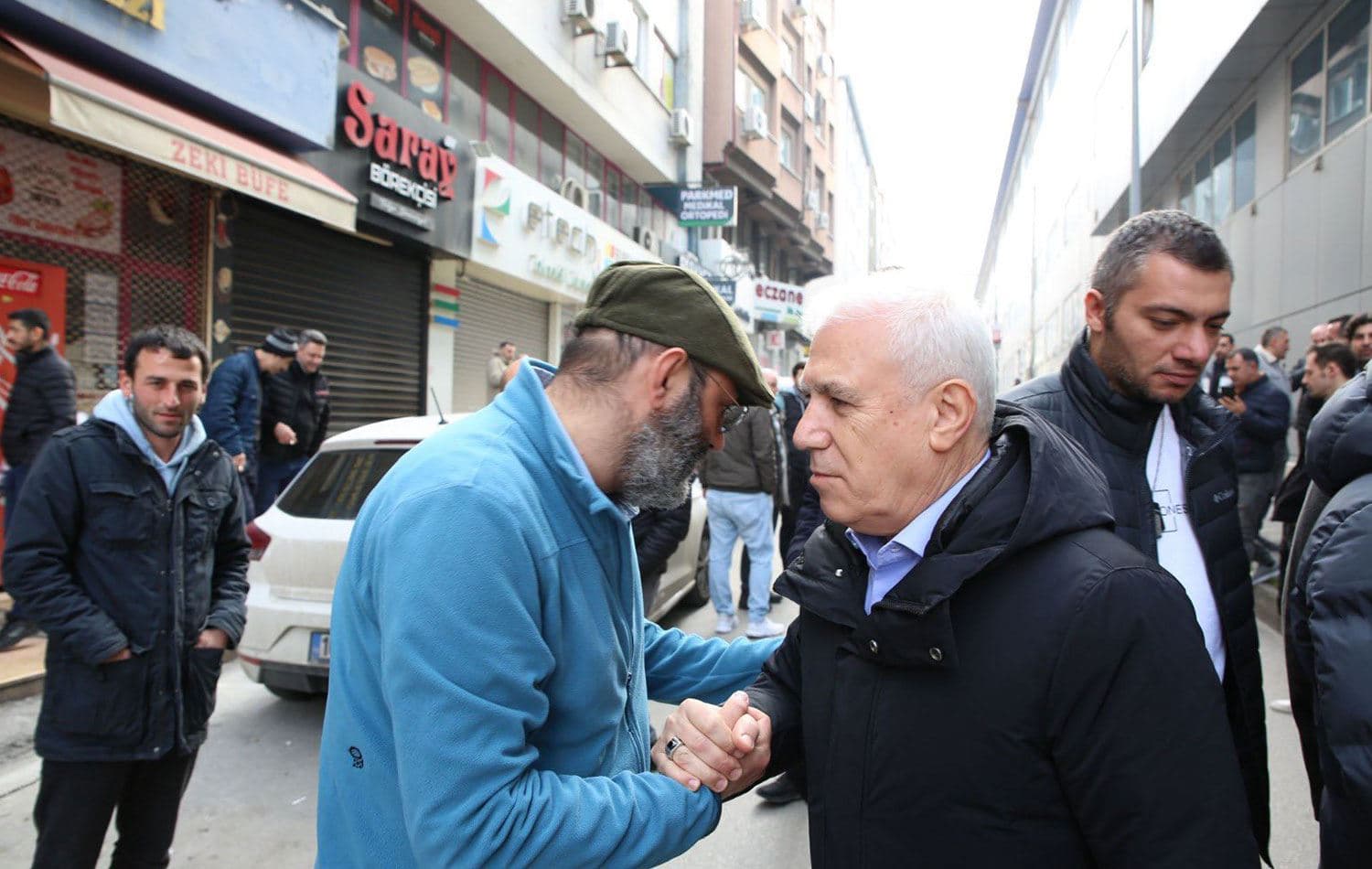Seçim çalışmaları sırasında Mustafa Bozbey / @mustafabozbey