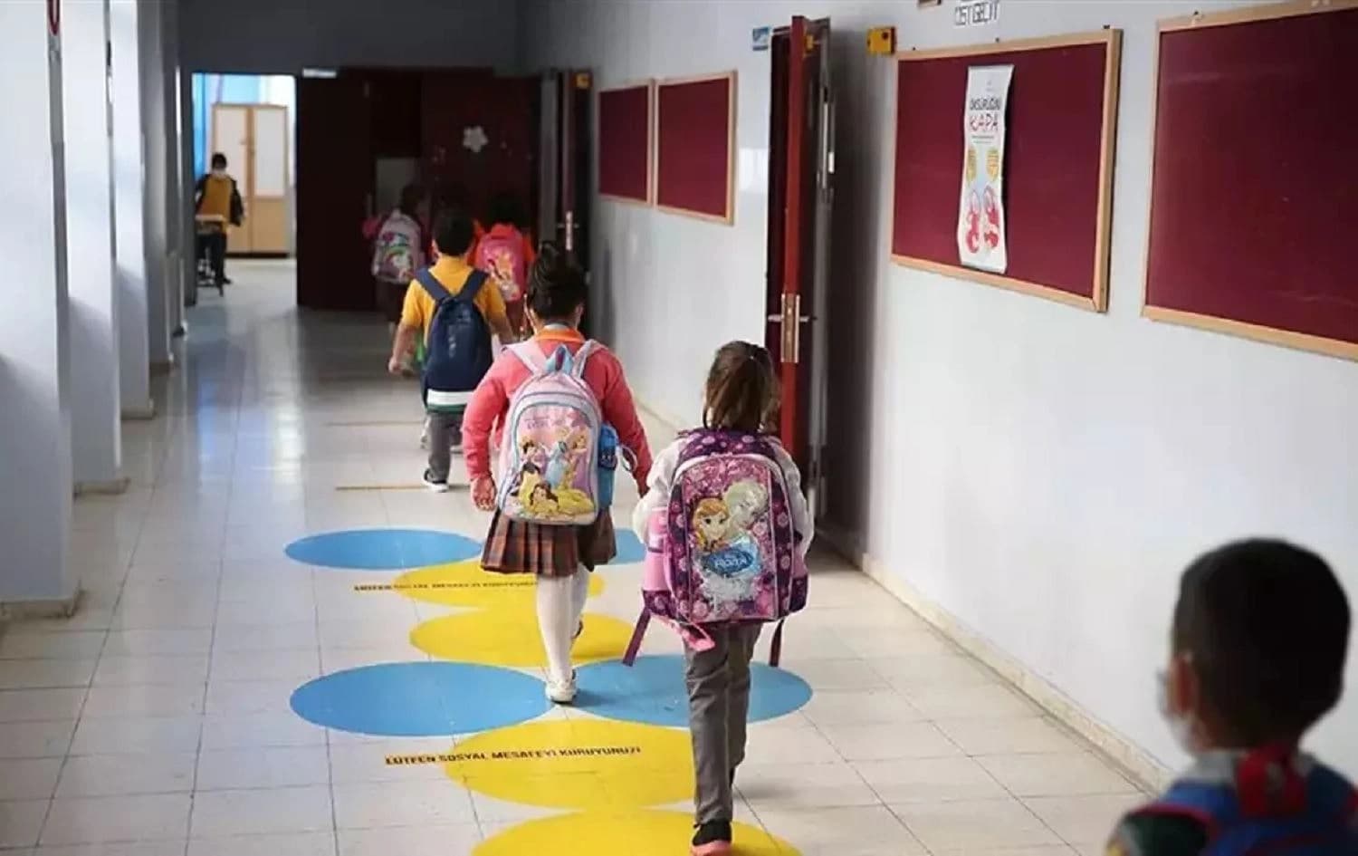 Li Tirkiye û Bakurê Kurdistanê piştî betlaneya nîvê salê dibistan sibê vedibin / Wêne: Arşîv