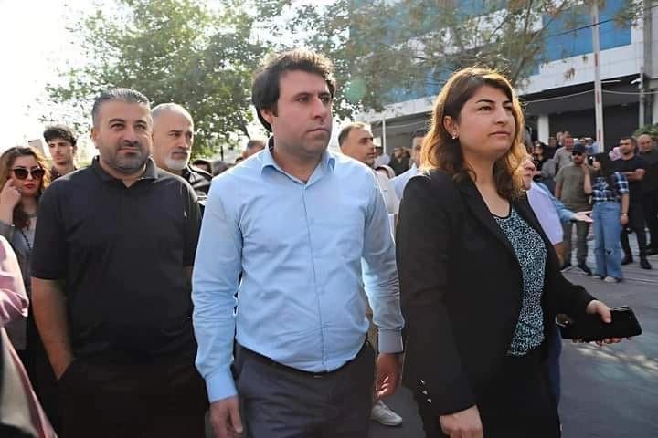 هاوسەرۆکانی تەڤگەری ئازادی لە خۆپێشاندانێکدا. وێنەکە ئەرشیڤە.