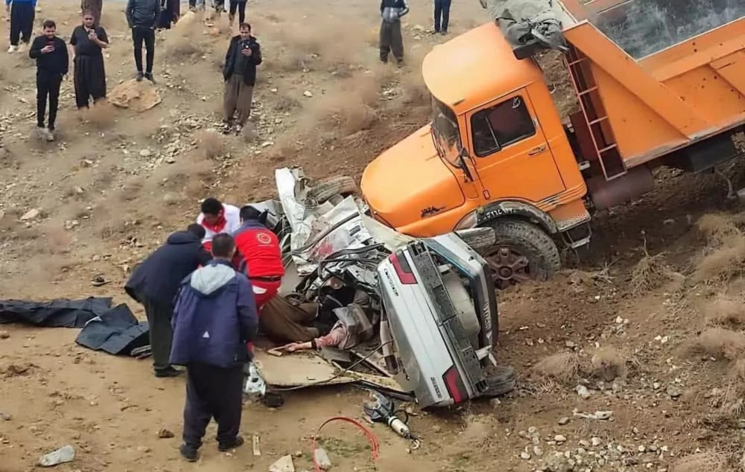  رووداوەکە لەسەر رێگەی سەرەکیی نێوان ورمێ و مهاباد و لە نزیک شاری نەغەدە بووە