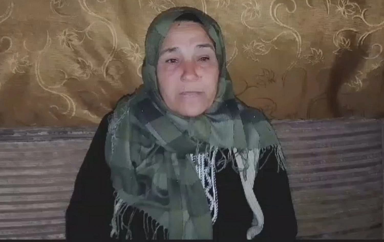 Cemîlê Silo bangî Mazlûm Ebdî kir da ku kurê wê yê bi navê Mistefa Xalid Cîlo lê vegerîne