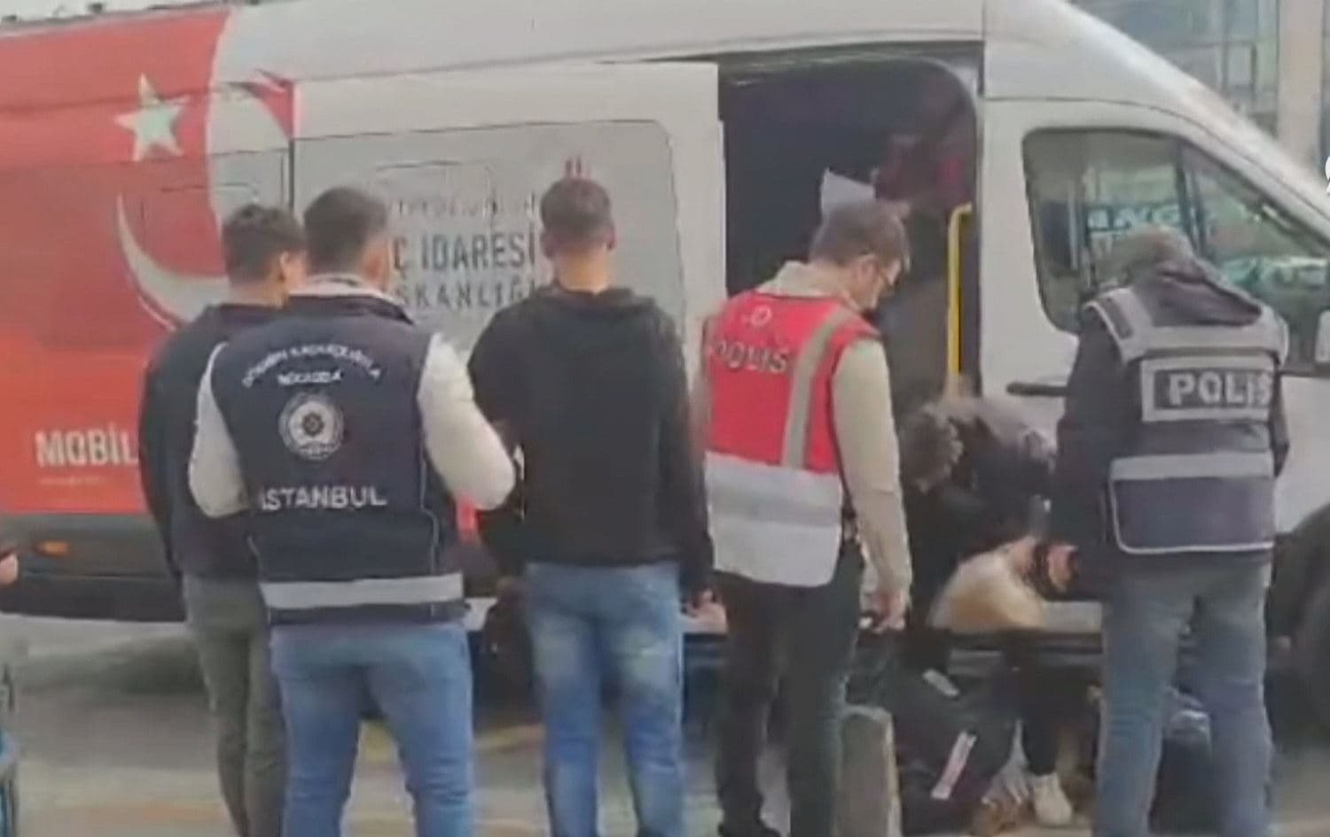 Li Stenbolê 545 koçber hatin desteserkirin / Wêne: AA