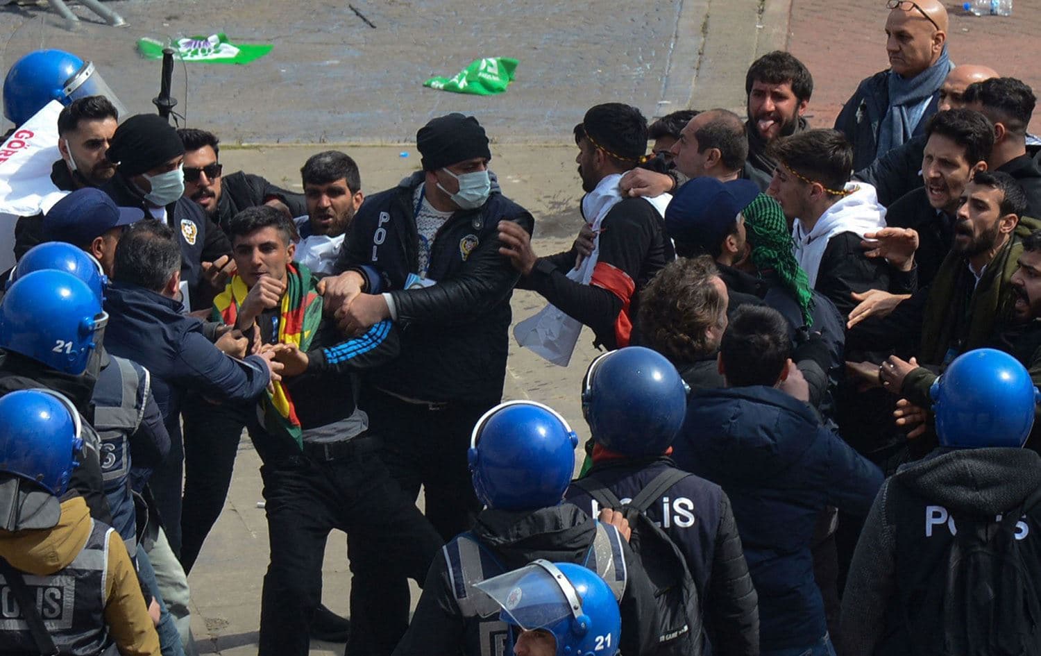 Berî roja Newrozê li 15 bajaran 139 kes hatin desteserkirin / Wêne: Arşîv / AFP