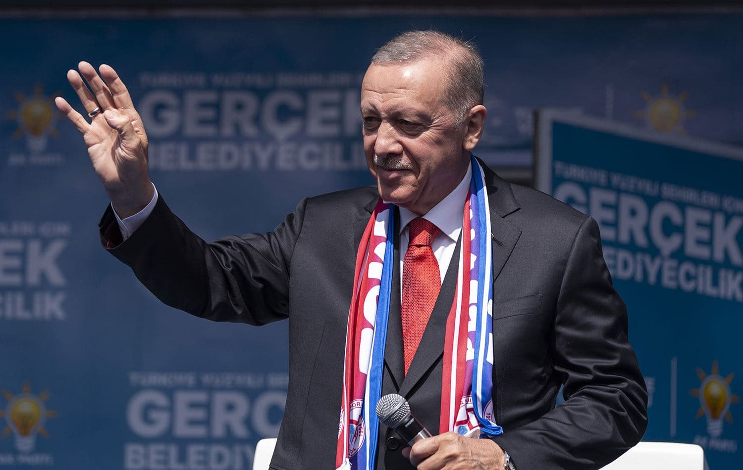 Erdoğan, partisince Tokat'ta düzenlenen mitinge katıldı. / AA