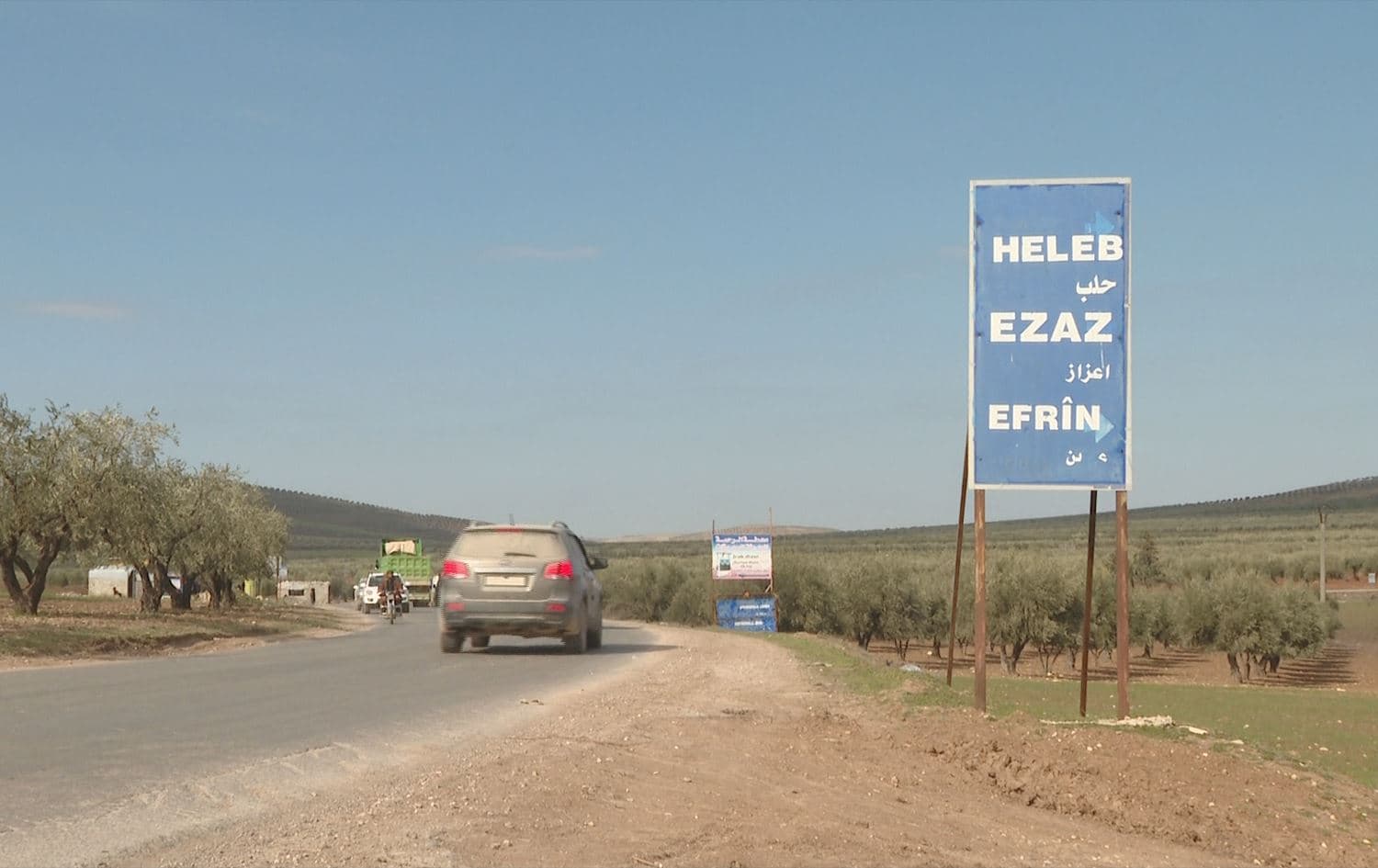 Efrîn: Grûpên çekdar welatiyekî Kurd girt
