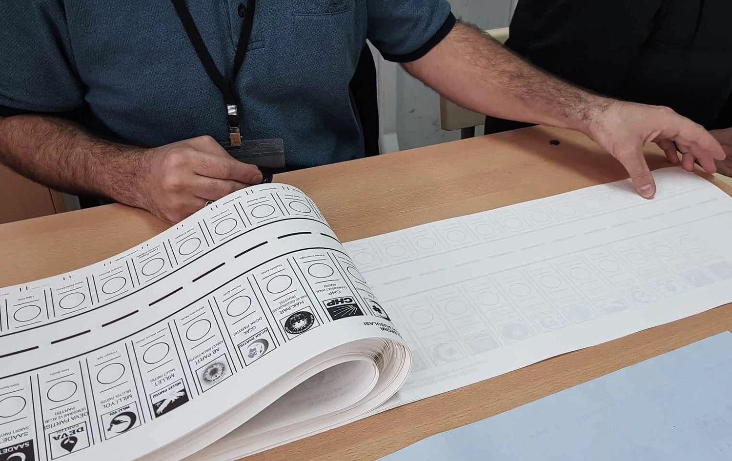 Ballots in an Istanbul polling station as voters cast their votes in Turkey's local elections on March 31, 2024. Photo: Azhi Rasul/Rudaw