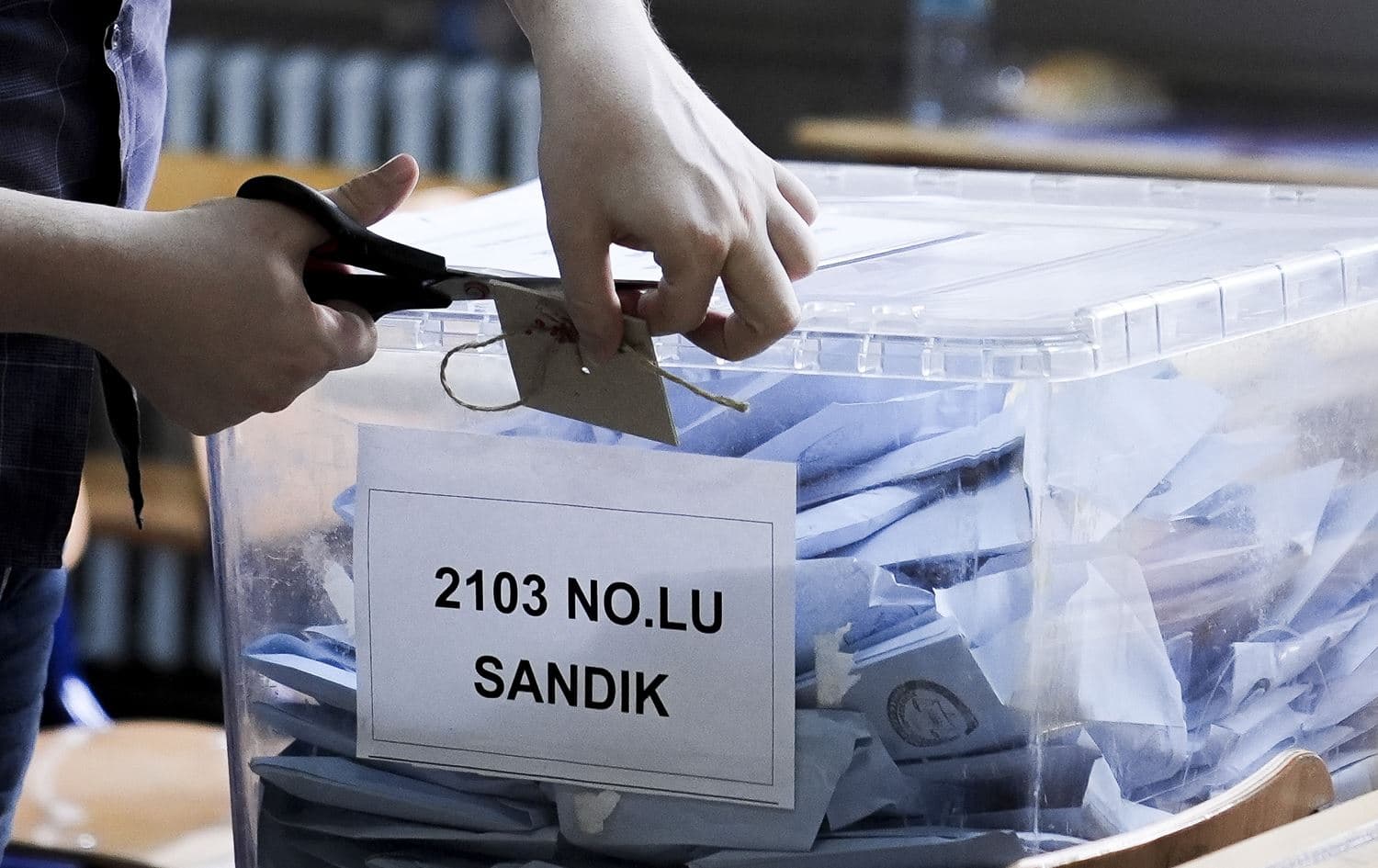 A ballot box being opened in Istanbul following the local elections on March 31, 2024. Photo: AA