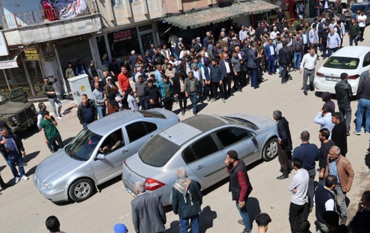  DEM Parti Hilvan'da protesto etti Foto: MA