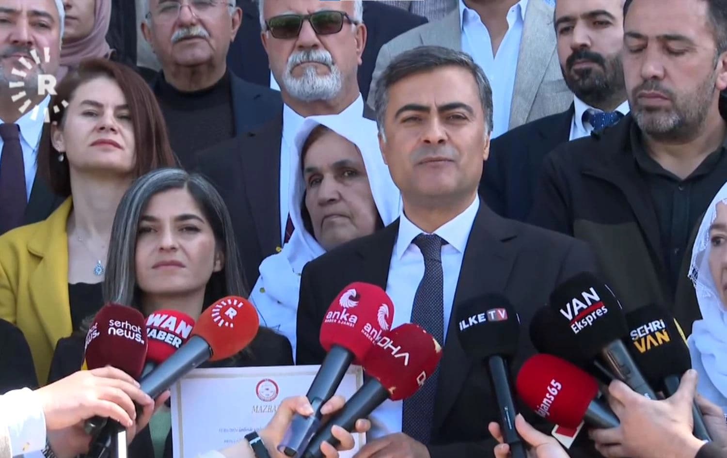 Abdullah Zeydan ile Neslihan Şedal'ın konuşmasından kare