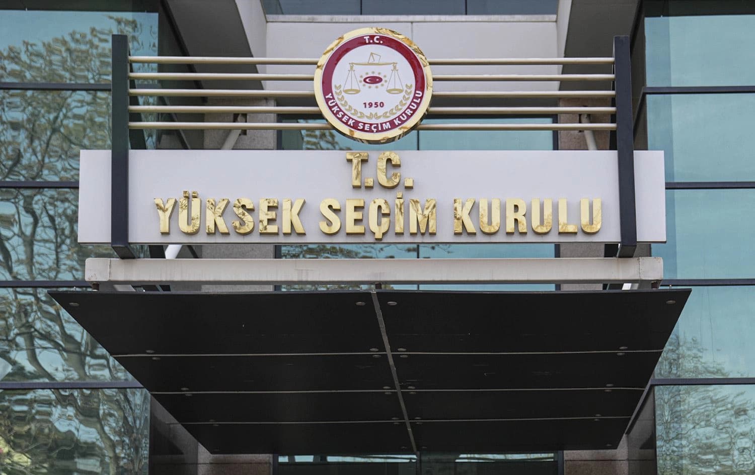 Foto:  Yüksek Seçim Kurulu binası / AA