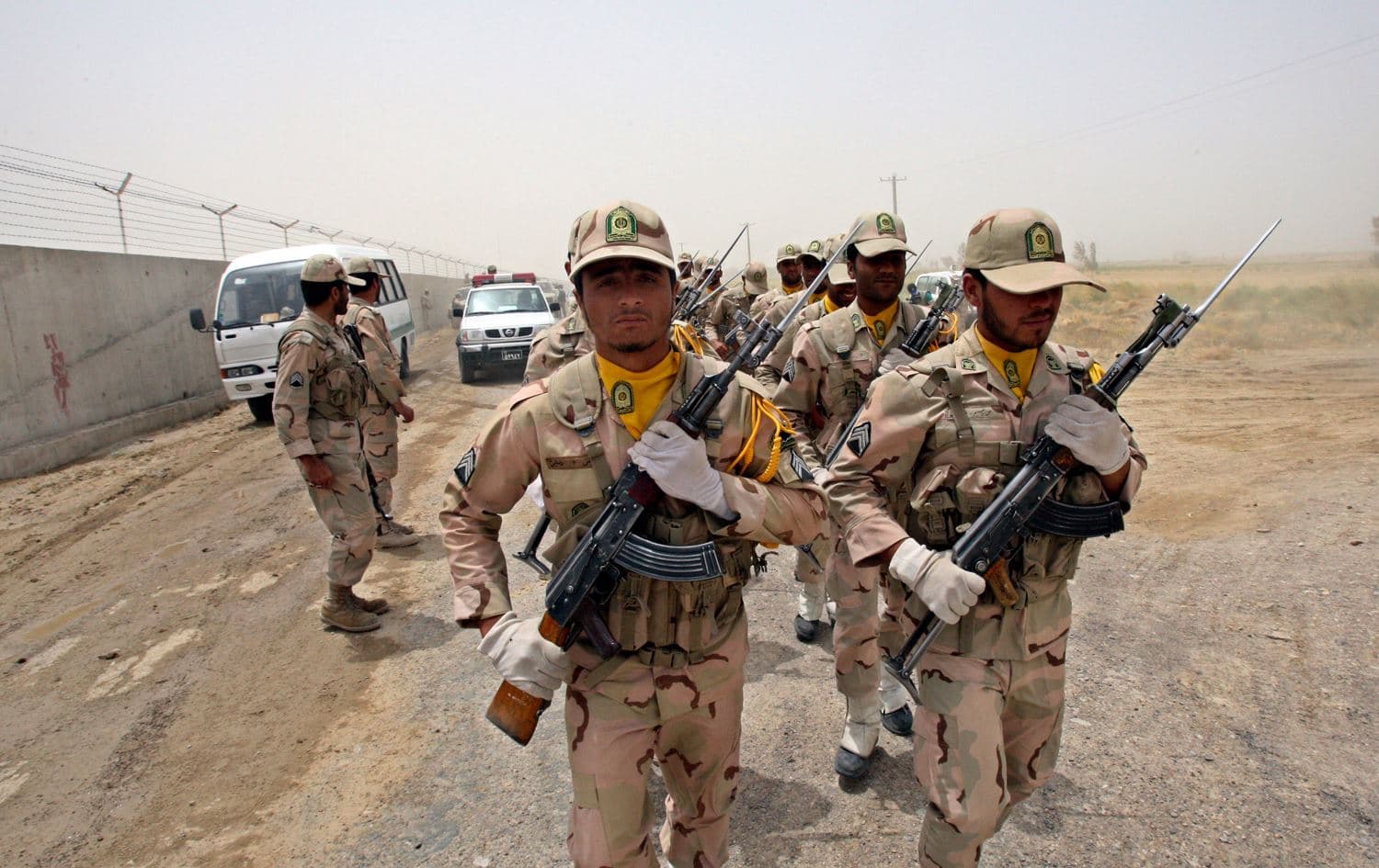 A group of Iranian border guards march at the eastern border of Iran shared with Pakistan and Afghanistan near Zabol, Sistan and Baluchestan province on July 19, 2011. Photo: Vahid Salemi/AFP