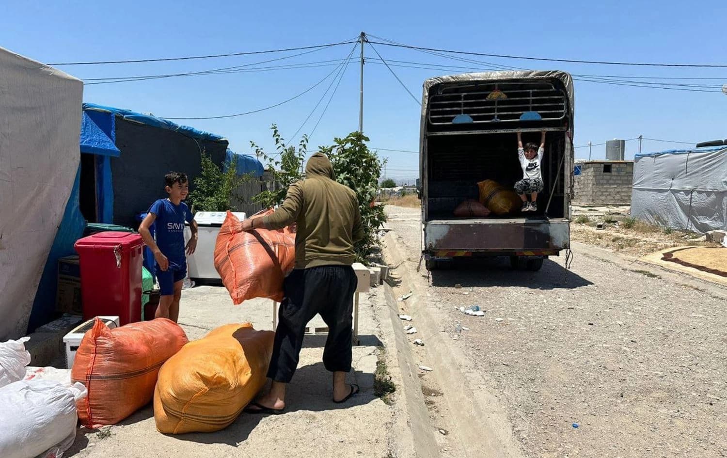 Around 800 IDPs from Salahaddin and Nineveh were returned home on June 8, 2024. Photo: Iraqi Ministry of Migration and Displaced/Facebook