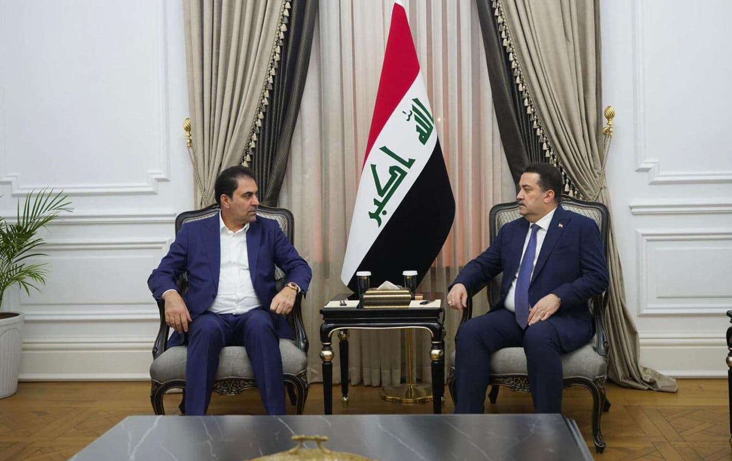 Iraqi Prime Minister Mohammed Shia' al-Sudani (rights) meets with acting parliament speaker Muhsin al-Mandalawi on July 21, 2024. Photo: PM Sudani's office