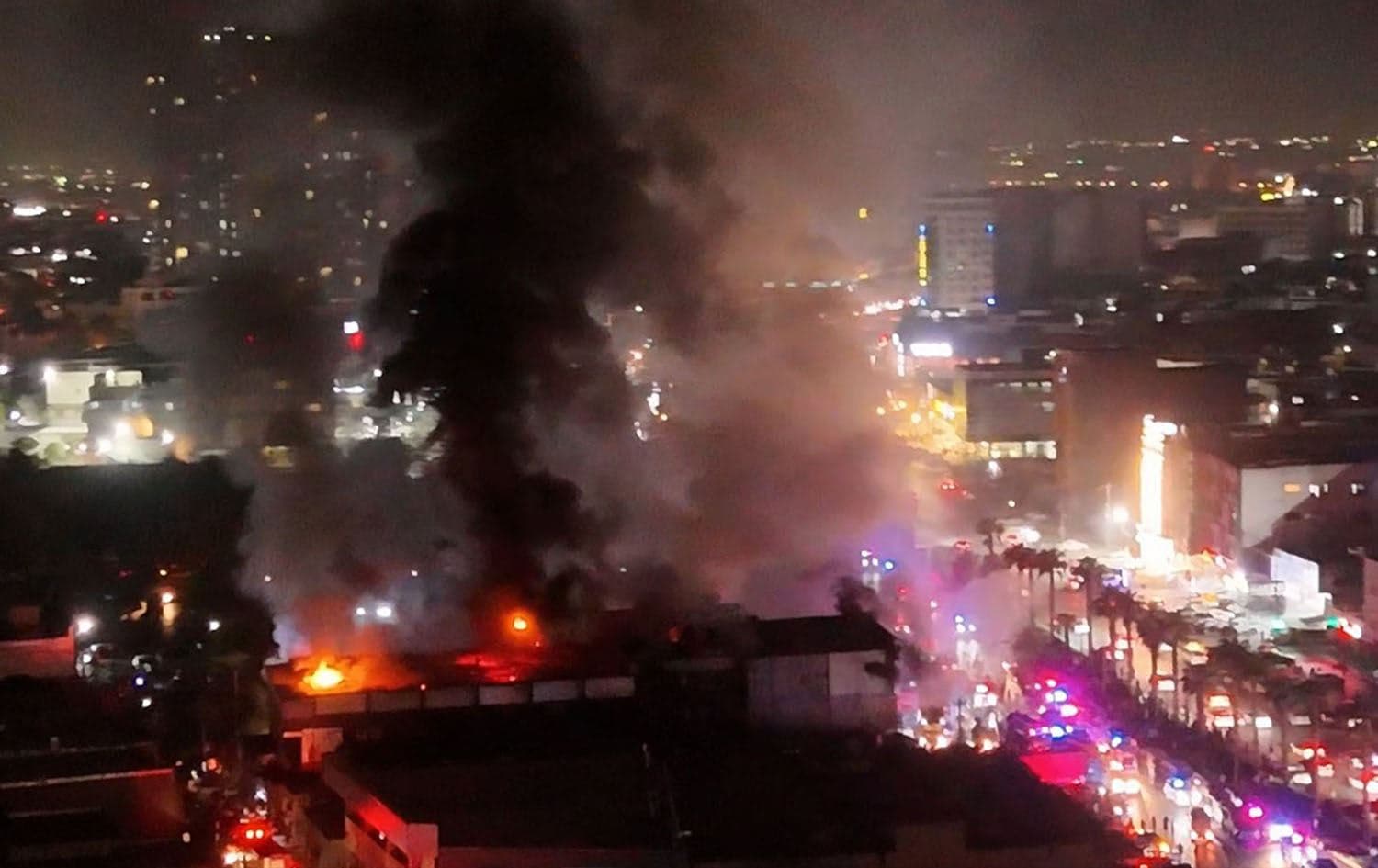 The massive fire that swept through several auto accessories shops in Erbil on August 26, 2024. Photo: Bilind T. Abdullah/Rudaw