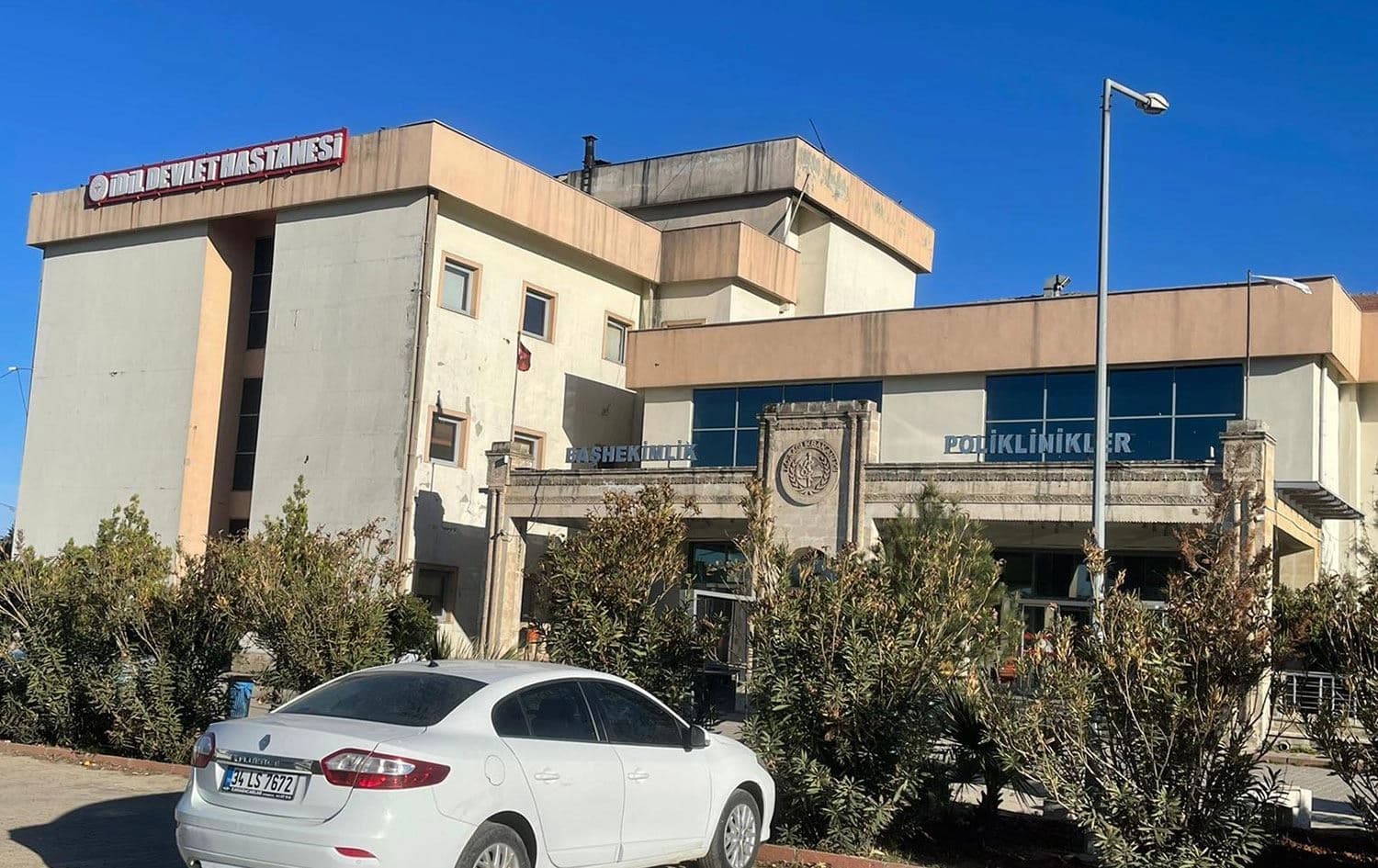 Birîndar birin Nexweşxaneya Devletê ya Hezexê / Wêne: Arşîv