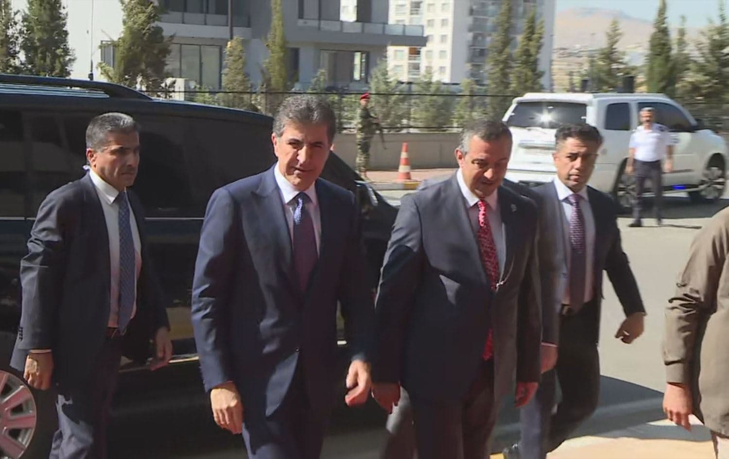 Kurdistan Region President Nechirvan Barzani (left) received by Sulaimani Governor Haval Abubakir on September 24, 2024. Photo: Rudaw