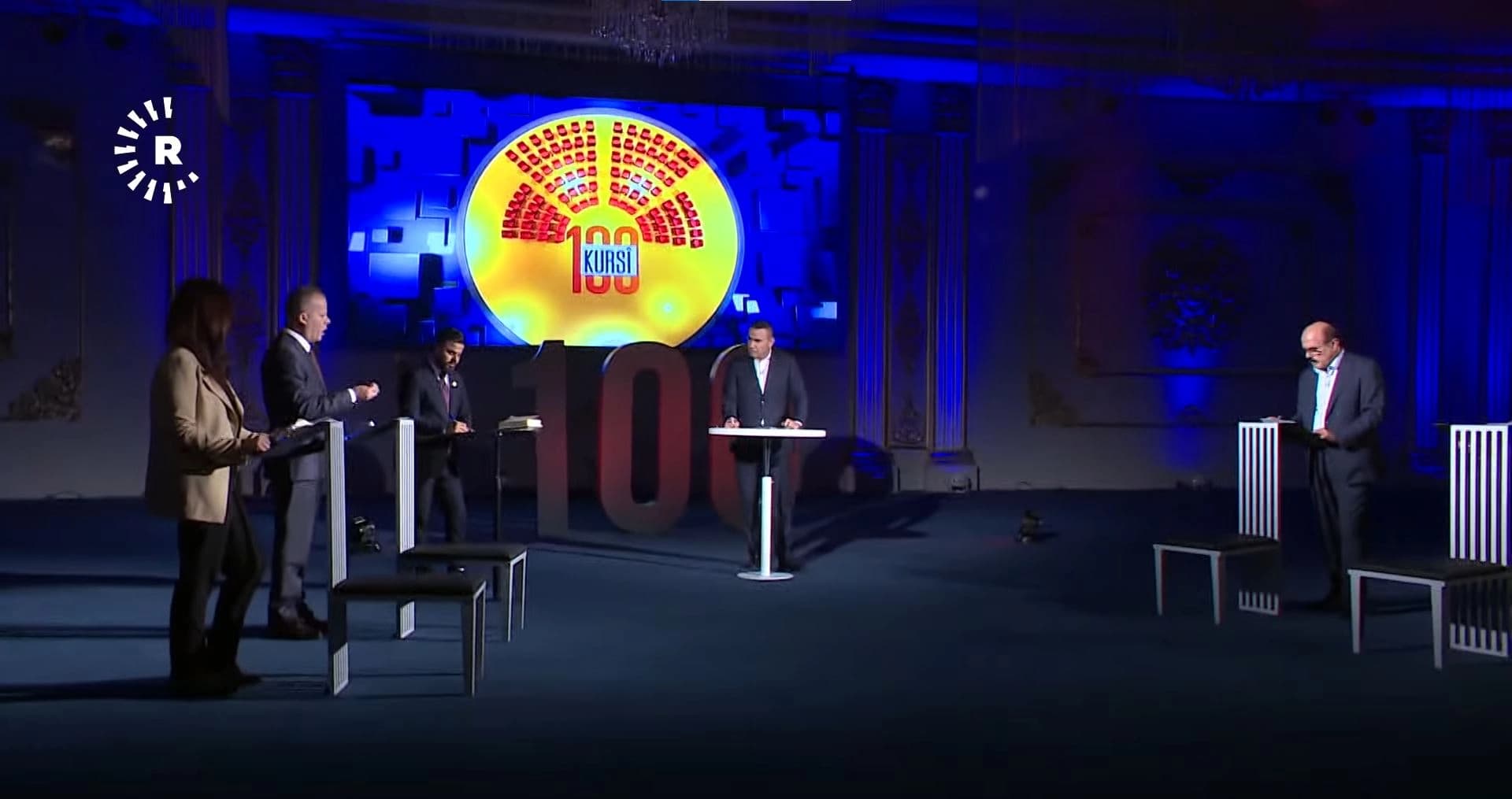 100 Kursi program