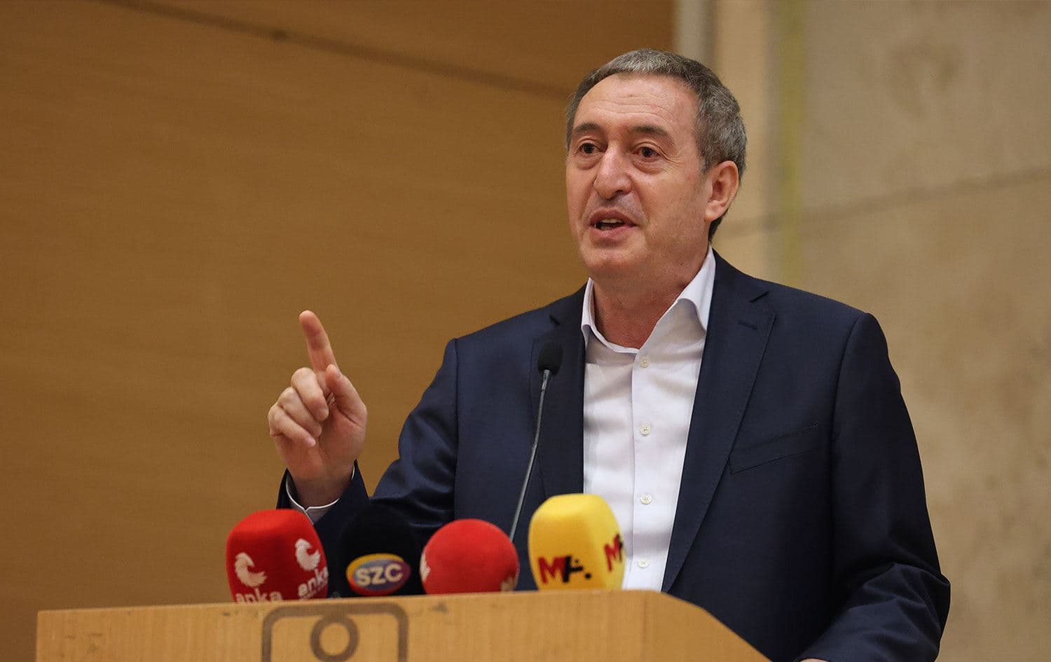 Hevserokê Giştî yê DEM Partiyê Tuncer Bakirhan / Wêne: DEM Partî