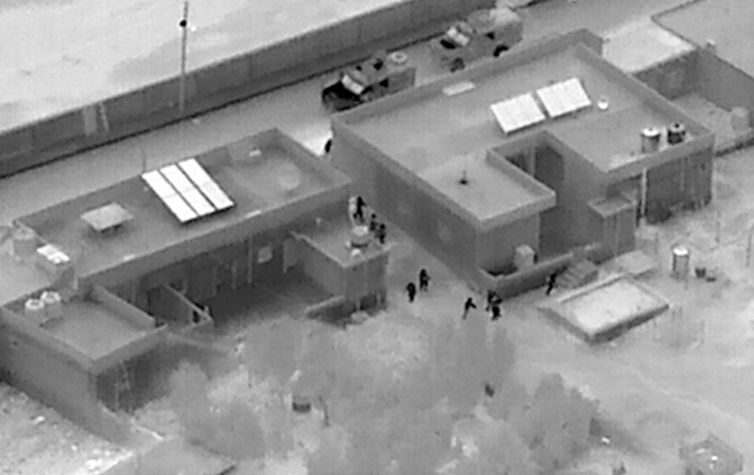A screengrab from an video published by the SDF showing moment of the operation during which the suspected ISIS member was arrested. Photo: Screengrab/SDF