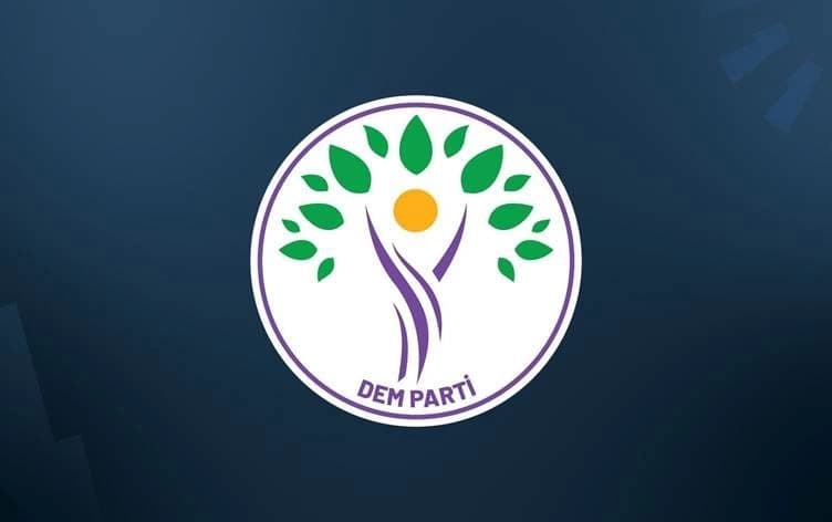 DEM Parti Esenyurt ilçe binasına polis baskını