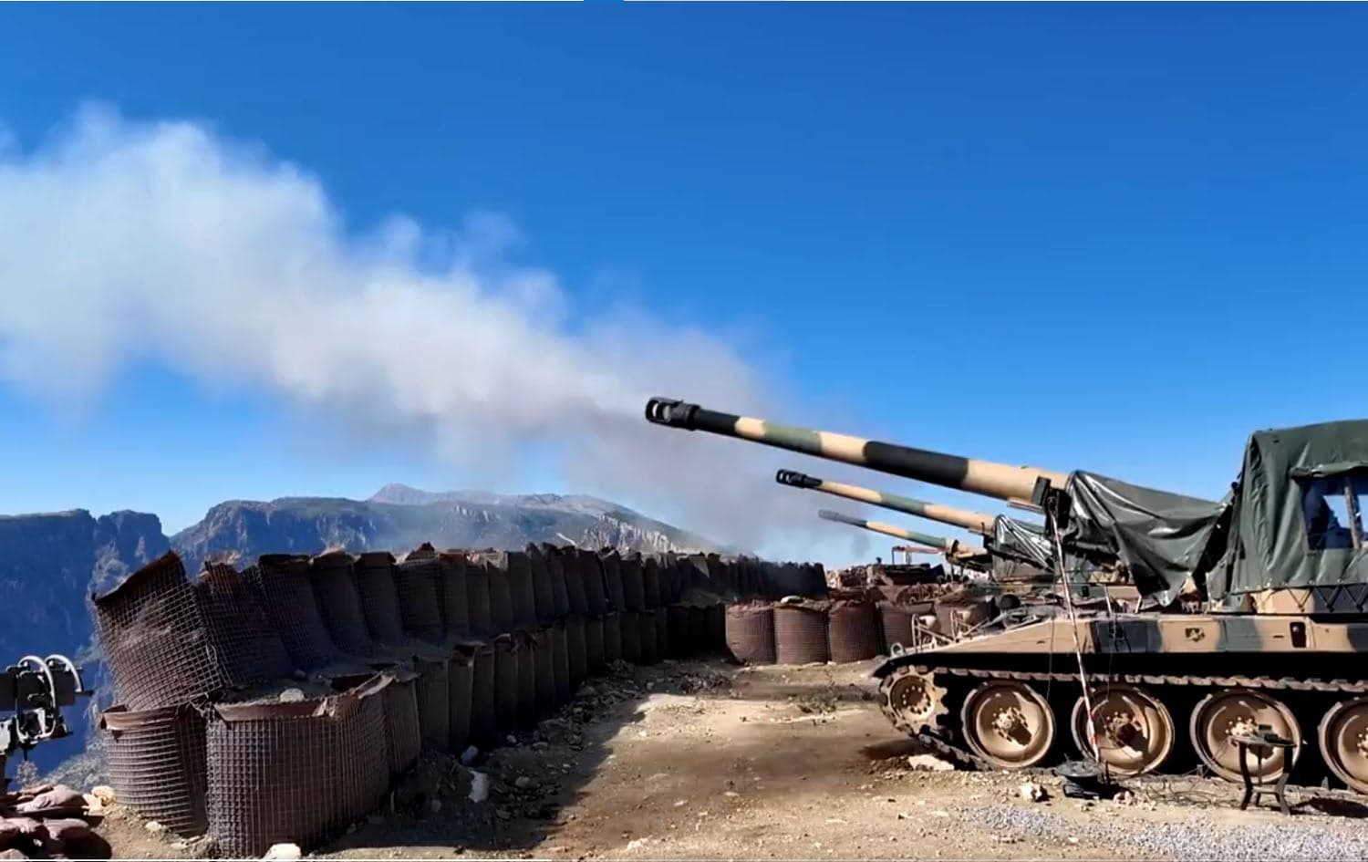 Turkey claims control of strategic mountainous area in Kurdistan 