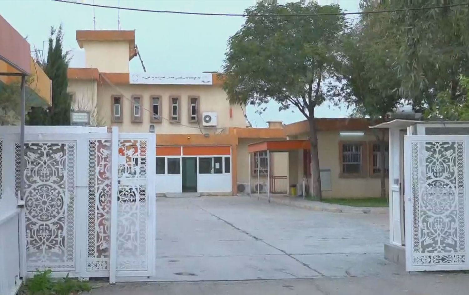 وێنەیەکی ئەرشیڤیی بایکۆتی دەوام لە نەخۆشخانەی گشتیی کەلار 