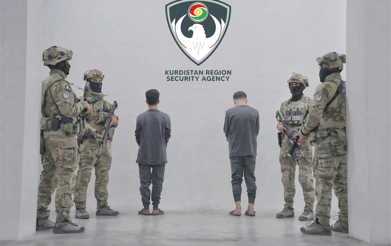ئاسایشی سلێمانی وێنەی دوو تۆمەتبارەکەی بەم شێوەیە بڵاوکردەوە.
