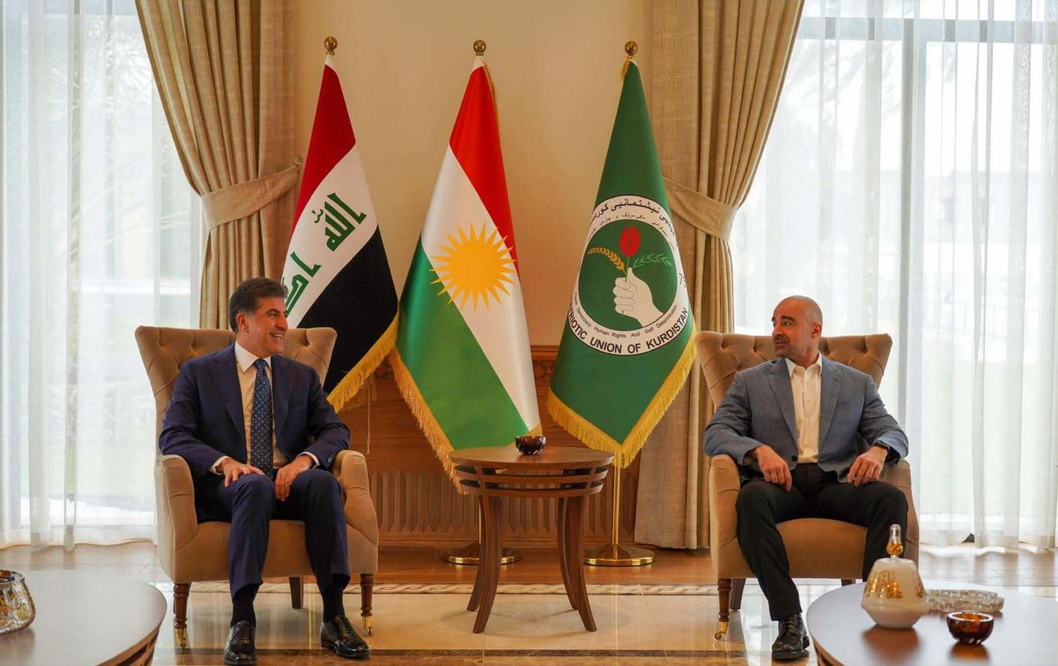 Foto: Kürdistan Bölgesi Başkanı Neçirvan Barzani (Solda) KYB lideri Bafıl Talabani (Sağda)