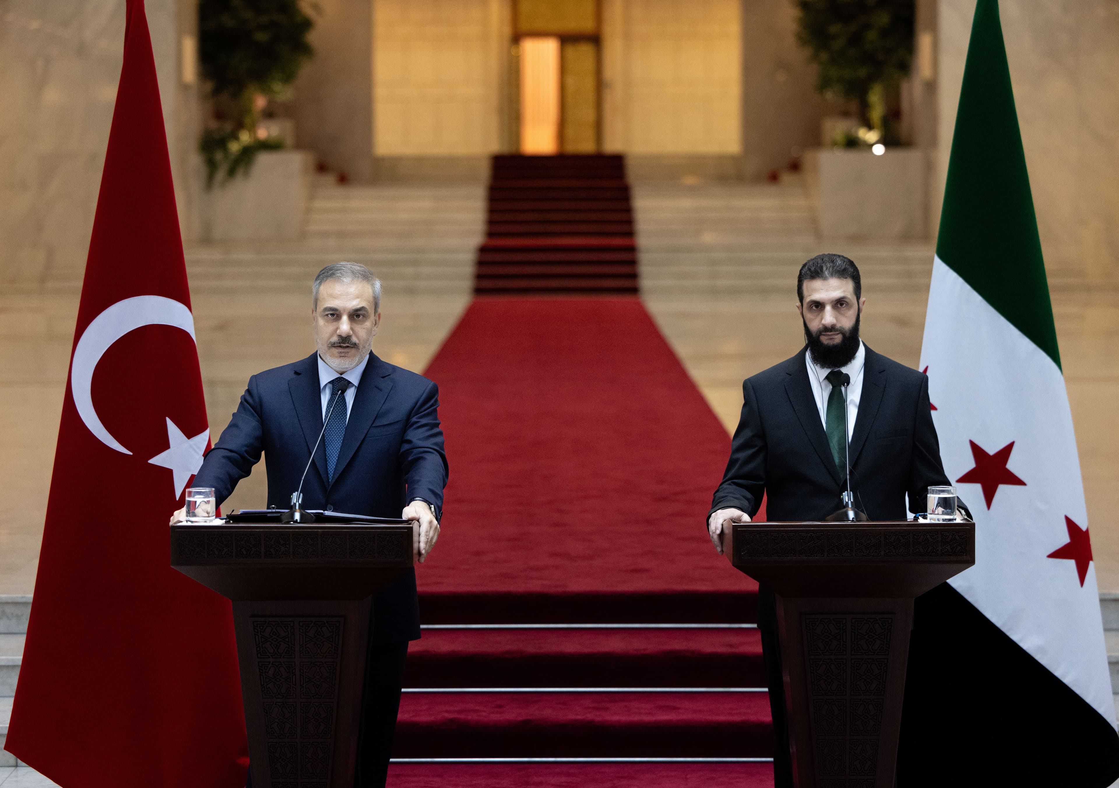 Hakan Fîdan û Ehmed Şera /Wêne: AA