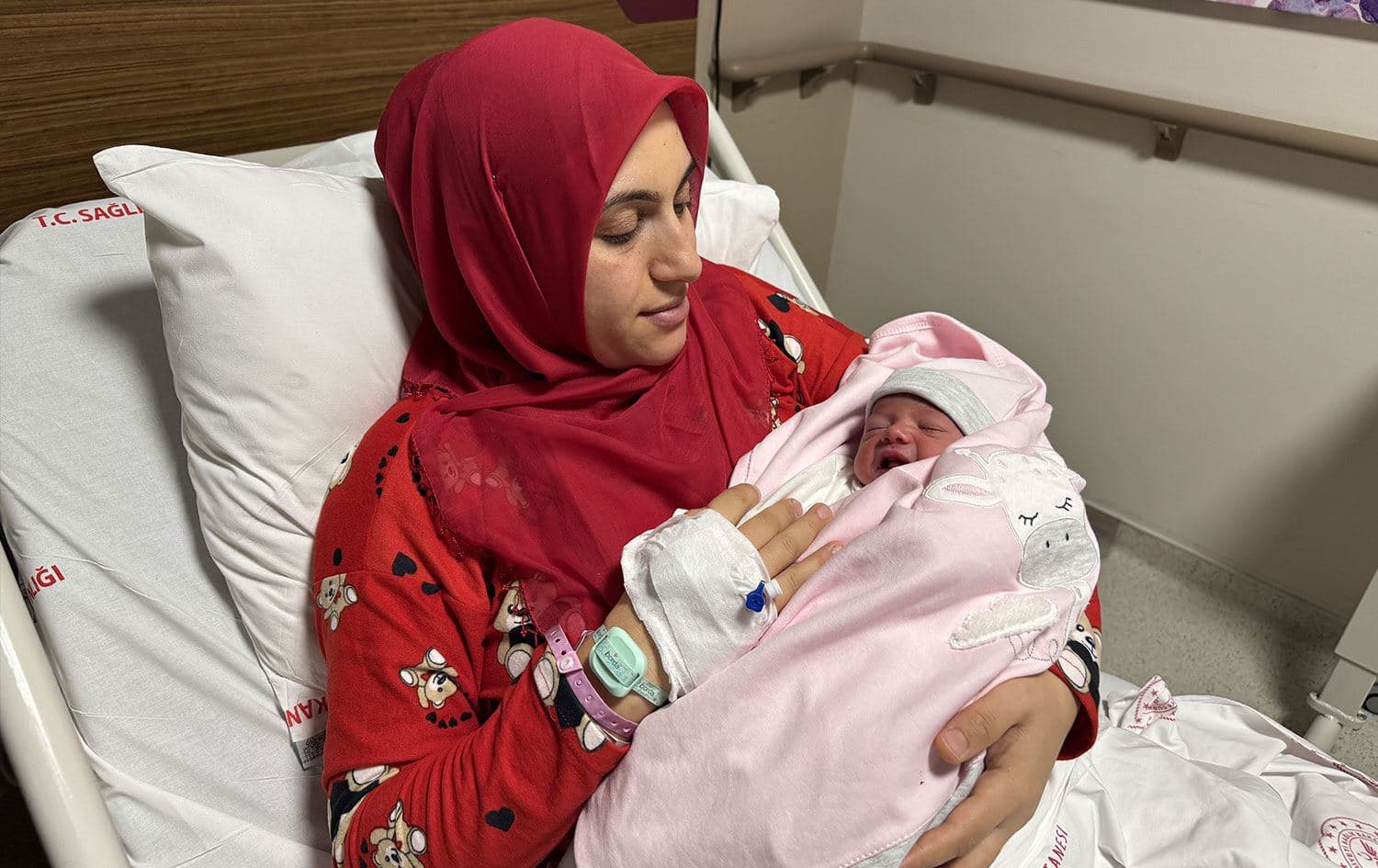 Elazığ'da dünyaya gelen ilk bebek