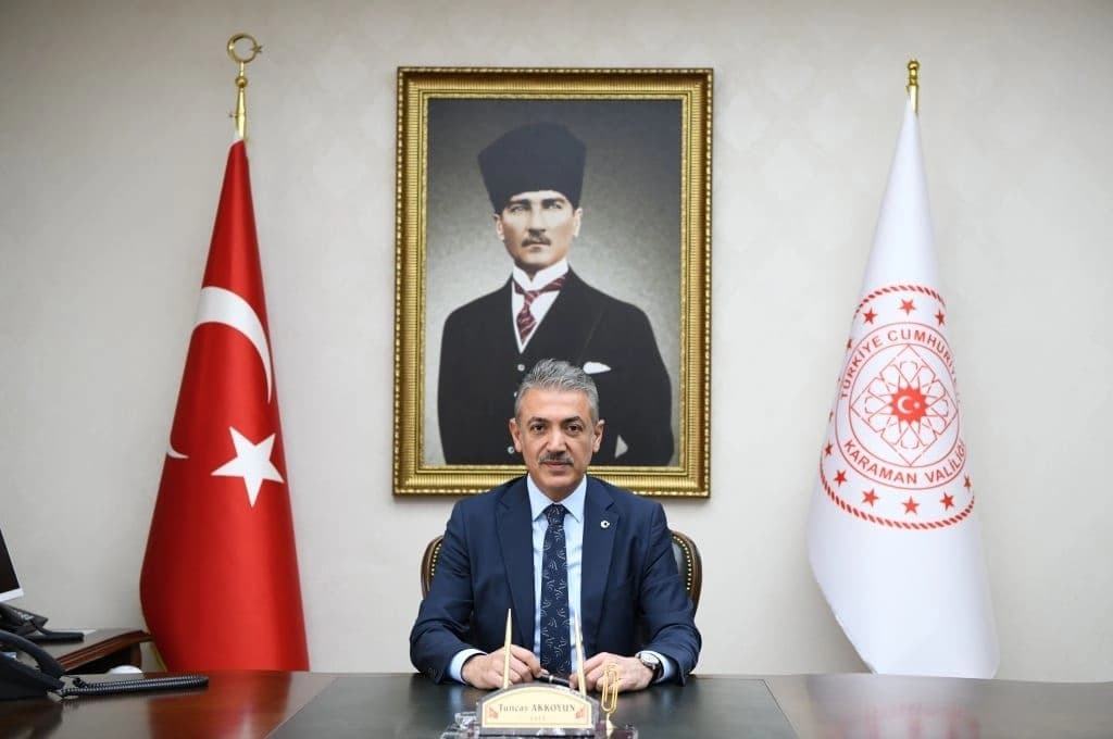  تونجای ئاککۆیون 