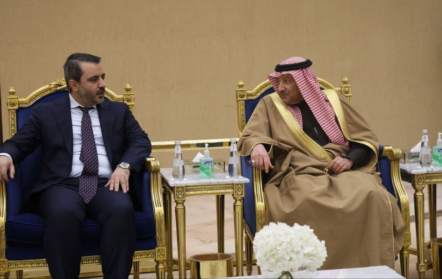 Syrian Foreign Minister Asaad Hassan al-Shaibani (left) meeting with Saudi Arabia's Vice Minister of Foreign Affairs Waleed bin Abdulkarim El-Khereiji (right) upon arriving in Riyadh on his first foreign visit as top diplomat on January 1, 2025. Photo: SANA