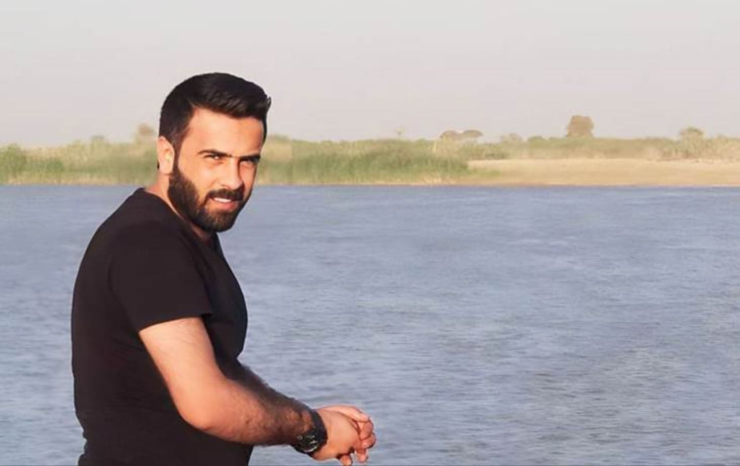 سلێمان ئەحمەد، هاونیشتمانیی خەڵکی رۆژئاوای کوردستان و رۆژنامەڤان لە بەشی عەرەبیی ئاژانسی هەواڵی رۆژنیوز