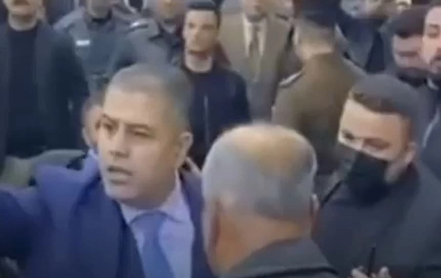 دیمەنێکی رووداوەکە.
