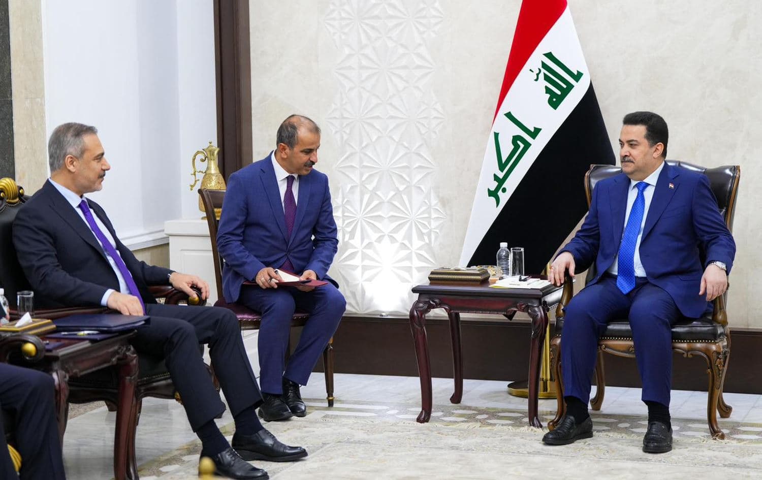 Iraqi Prime Minister Mohammed Shia’ al-Sudani (right) and Turkish Foreign Minister Hakan Fidan (left) in a meeting in Baghdad on January 26, 2025. Photo: Sudani’s office