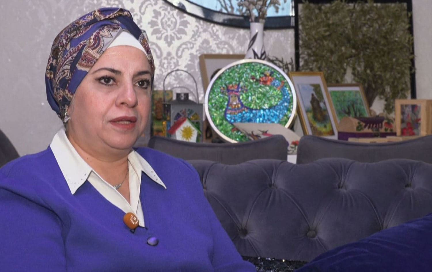 Kurdish artist Surayya Mohammed speaks during an interview with Rudaw. Photo: Rudaw