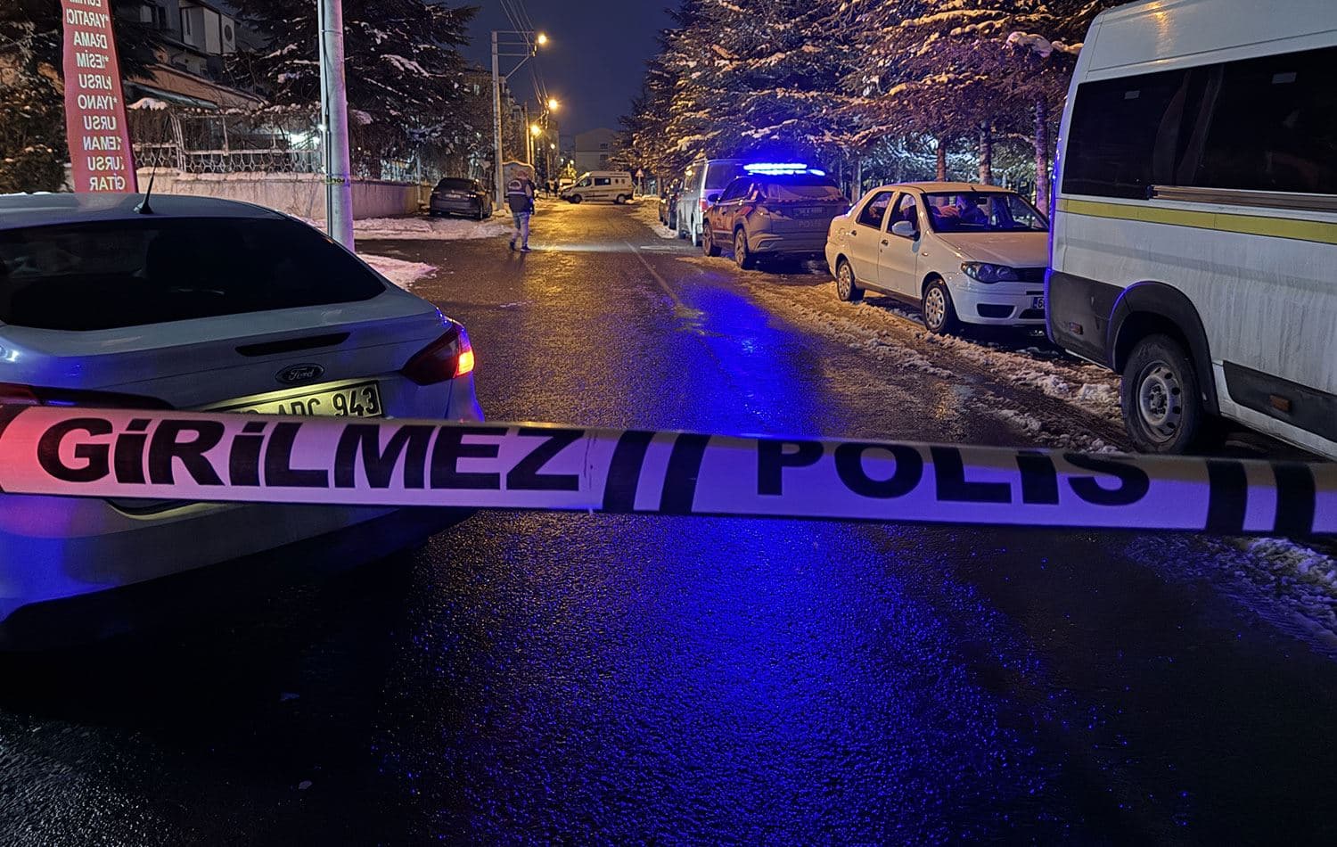 Olay yerinde güvenlik önlemi alındı. / AA