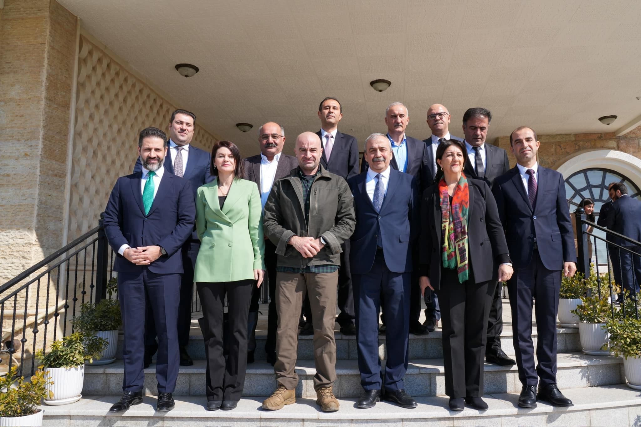 Bafıl Talabani ve İmralı heyeti. / Foto: KYB Basın