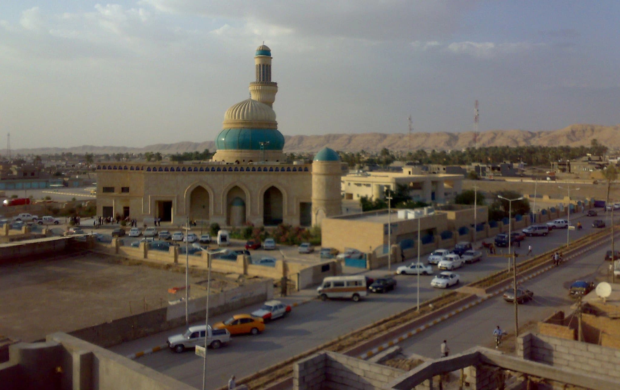 دیمەنێکی خورماتوو
