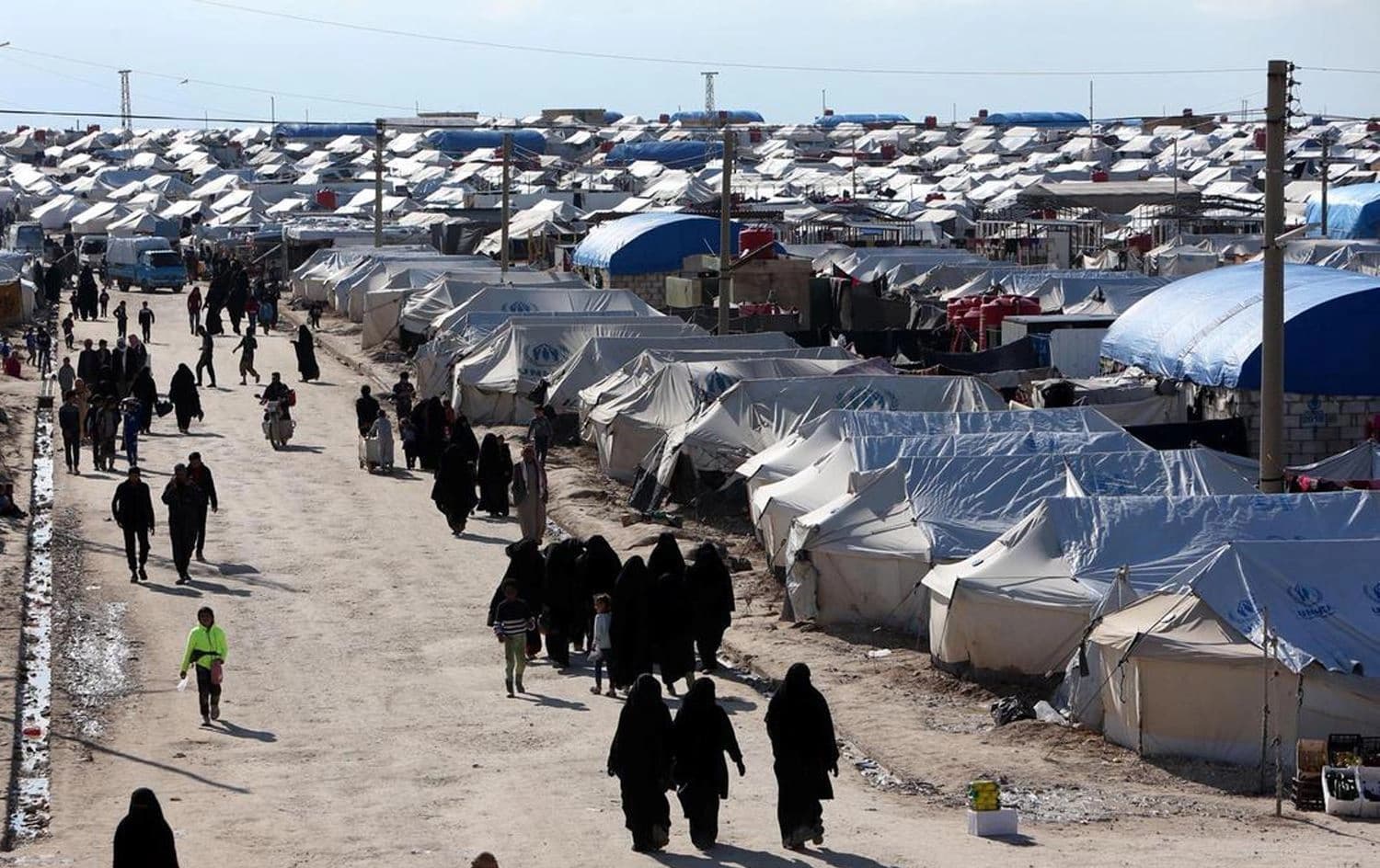 Foto: Rojava’daki Hol Kampı’ndan 195 aile Irak’a geri gönderildi/arşiv