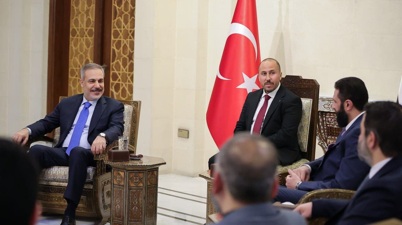 Turkish FM Hakan Fidan (left) meeting with Syria's interim President Ahmed al-Sharaa (2nd from right) in Damascus on March 13, 2025. Photo: Syrian presidency