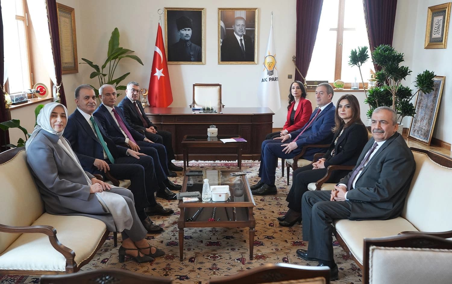 Şandeyên AK PArtî û DEM Partiyê/Wêne: AA