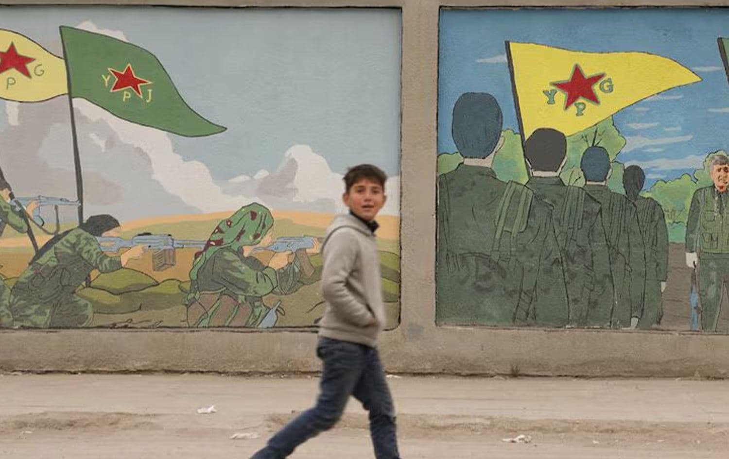 منداڵێکی کورد لە قامشلۆی رۆژئاوای کوردستان. وێنە: Reuters