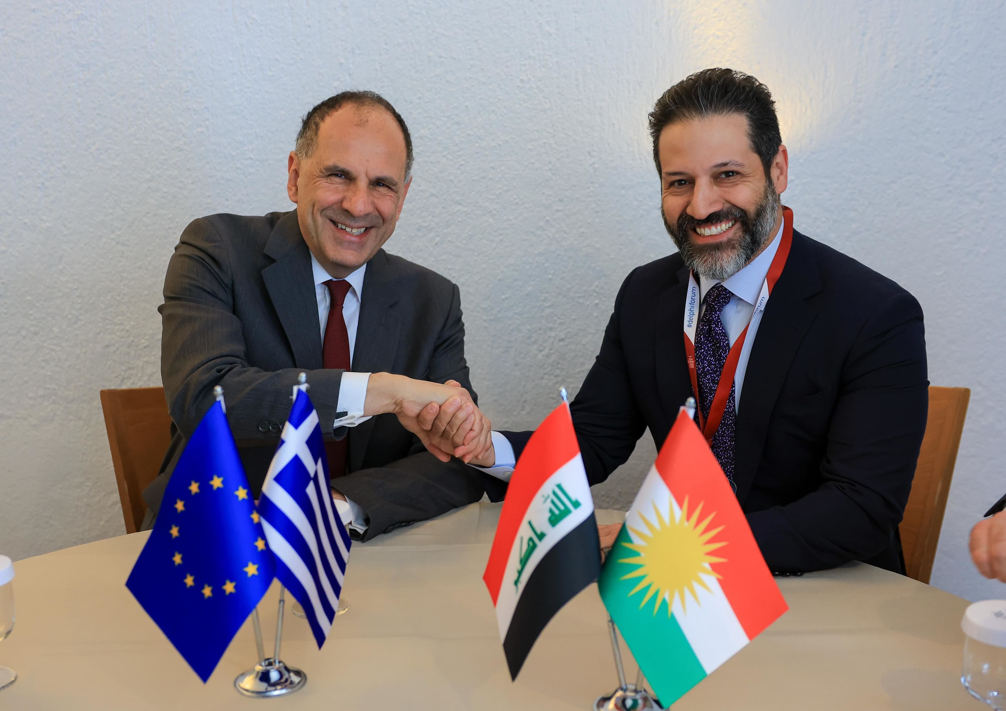 Qubad Talebanî û Wezîrê Derve yê Yunanistanê Giorgos Gerapetritis/Wêne: Rûdaw
