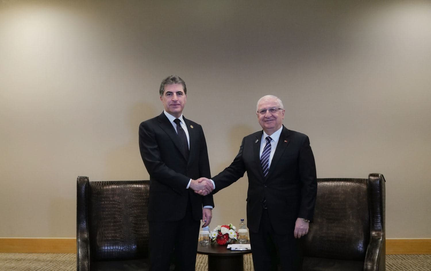 Kurdistan Region President Nechirvan Barzani (left) meets Turkish Defense Minister Yasar Guler (right) in Antalya on April 12, 2025. Photo: Kurdistan Region Presidency 