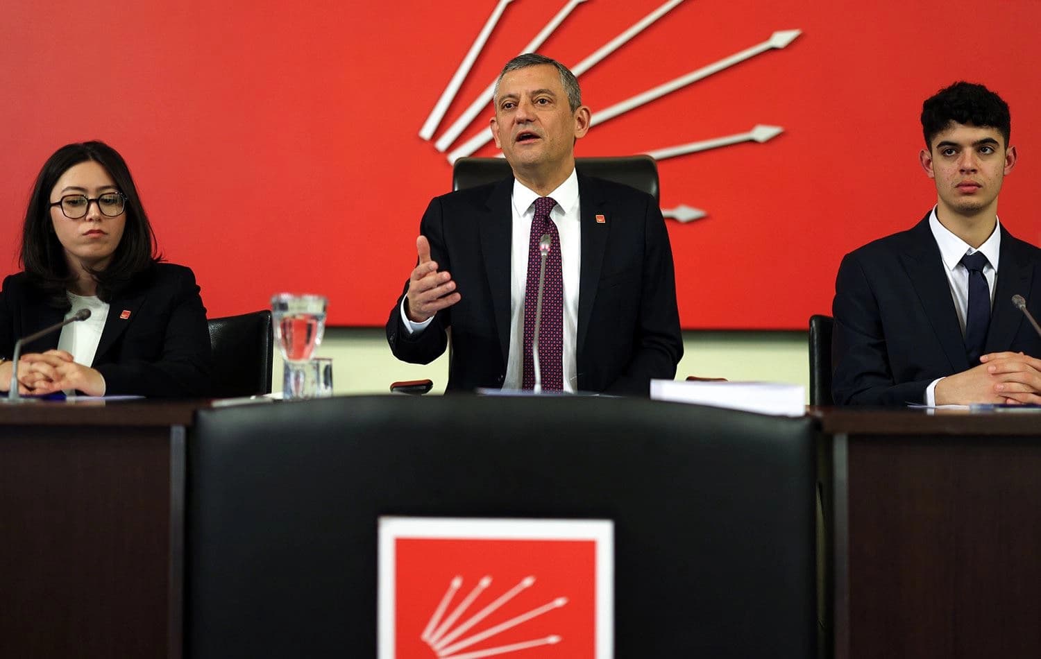CHP Genel Başkan Özgür Özel PM toplantısına katıldı. 