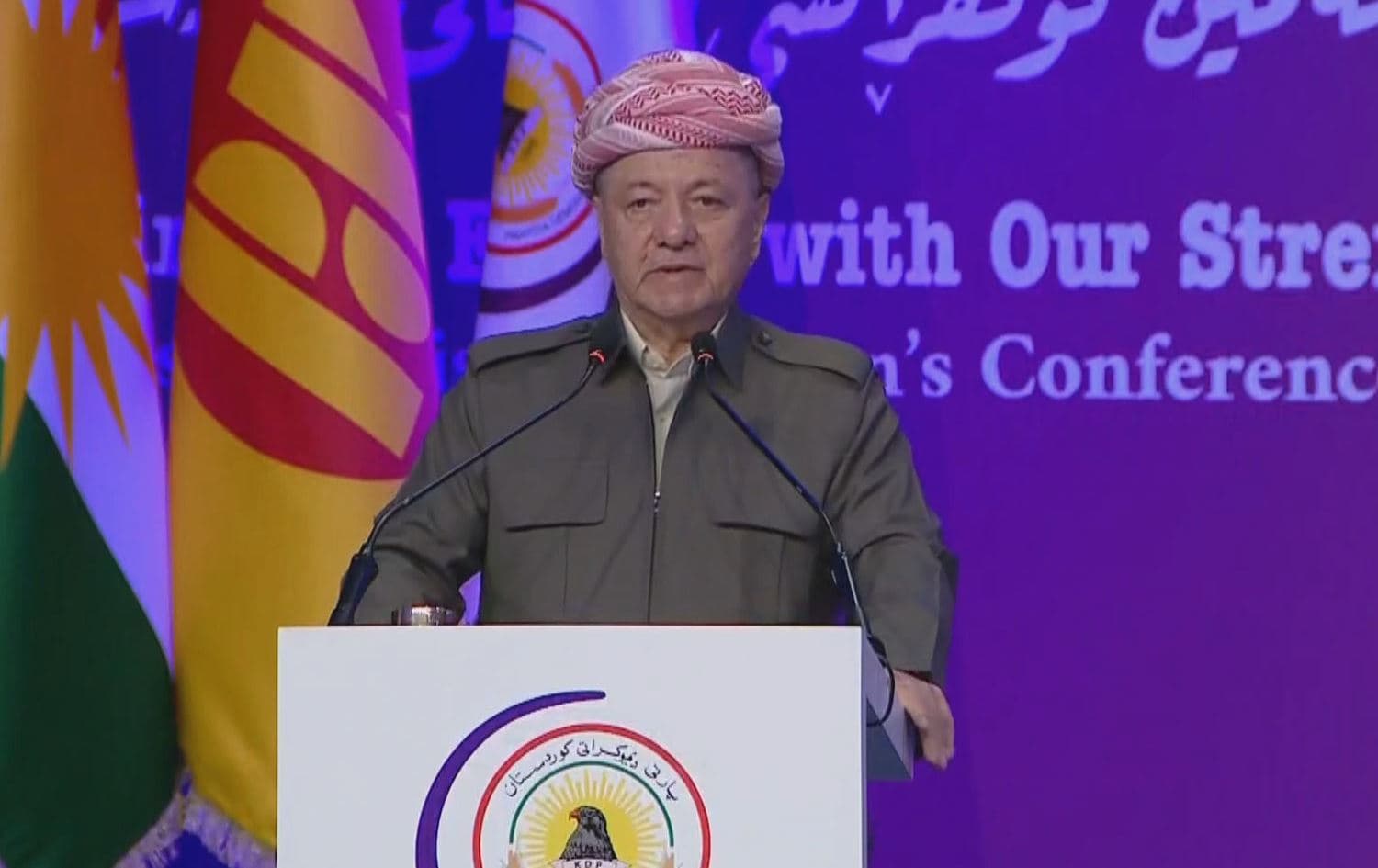 Serok Mesûd Barzanî li Konferansa Jinên Kurdistanê gotarek pêşkêş kir / Wêne: Ji ber dîmenan