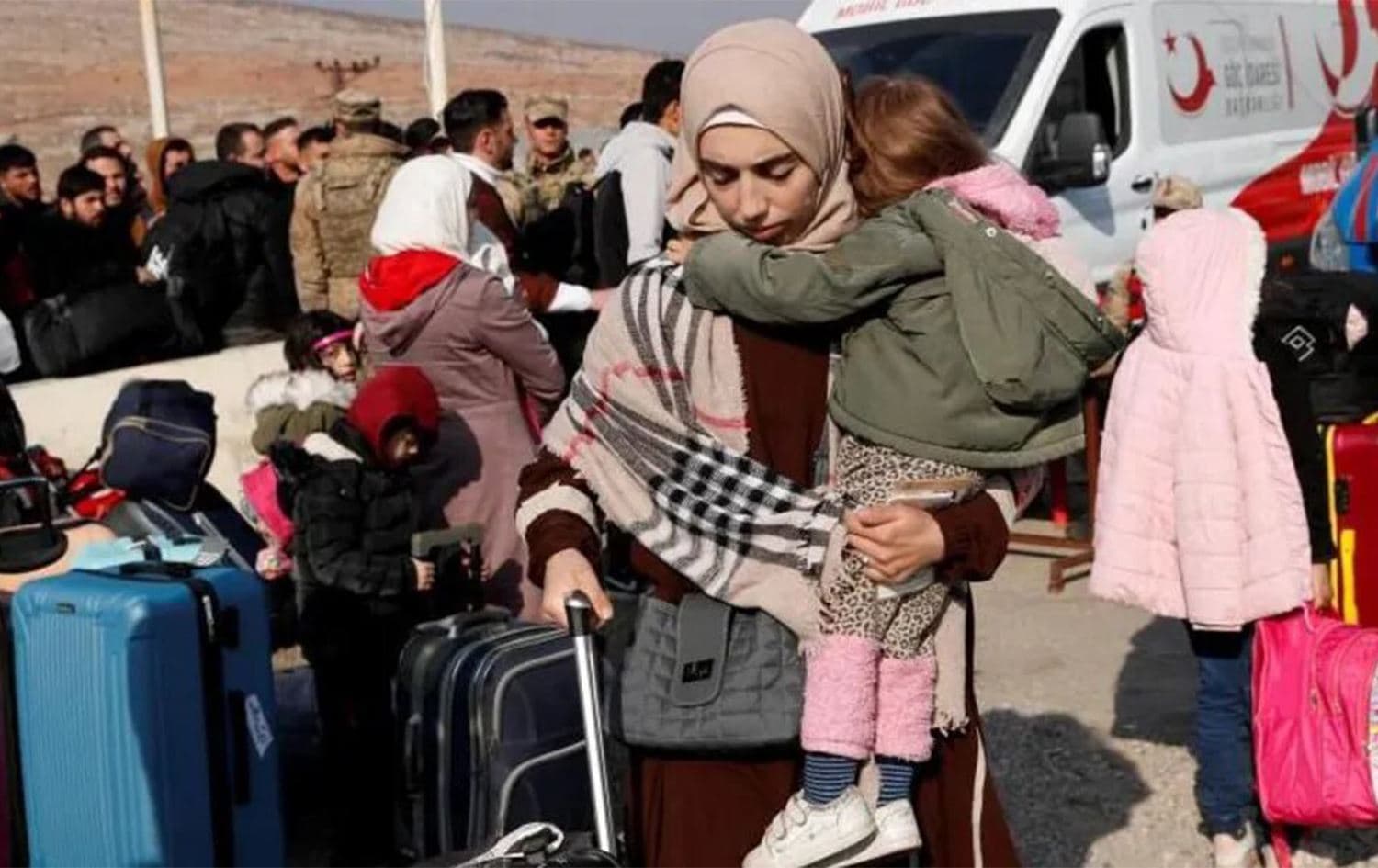 چەند پەنابەرێکی سووریایی لەدوای رووخانی رژێمی بەشار ئەسەد دەگەڕێنەوە وڵاتەکەیان.